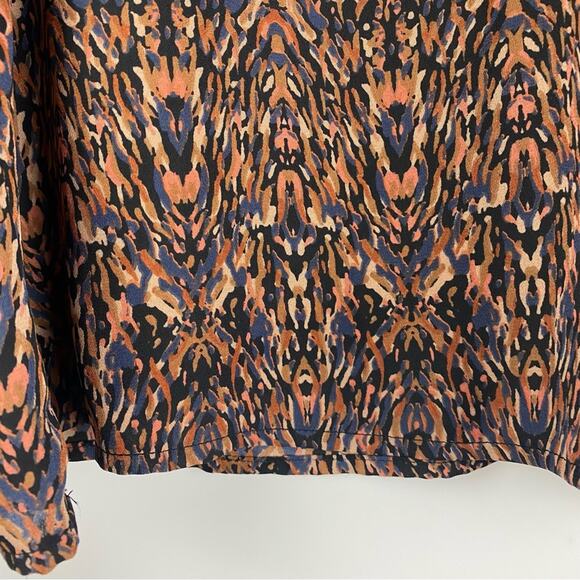 Evereve Hollis Smocked Abstract Blouse Women’s Size Small - Picture 11 of 11